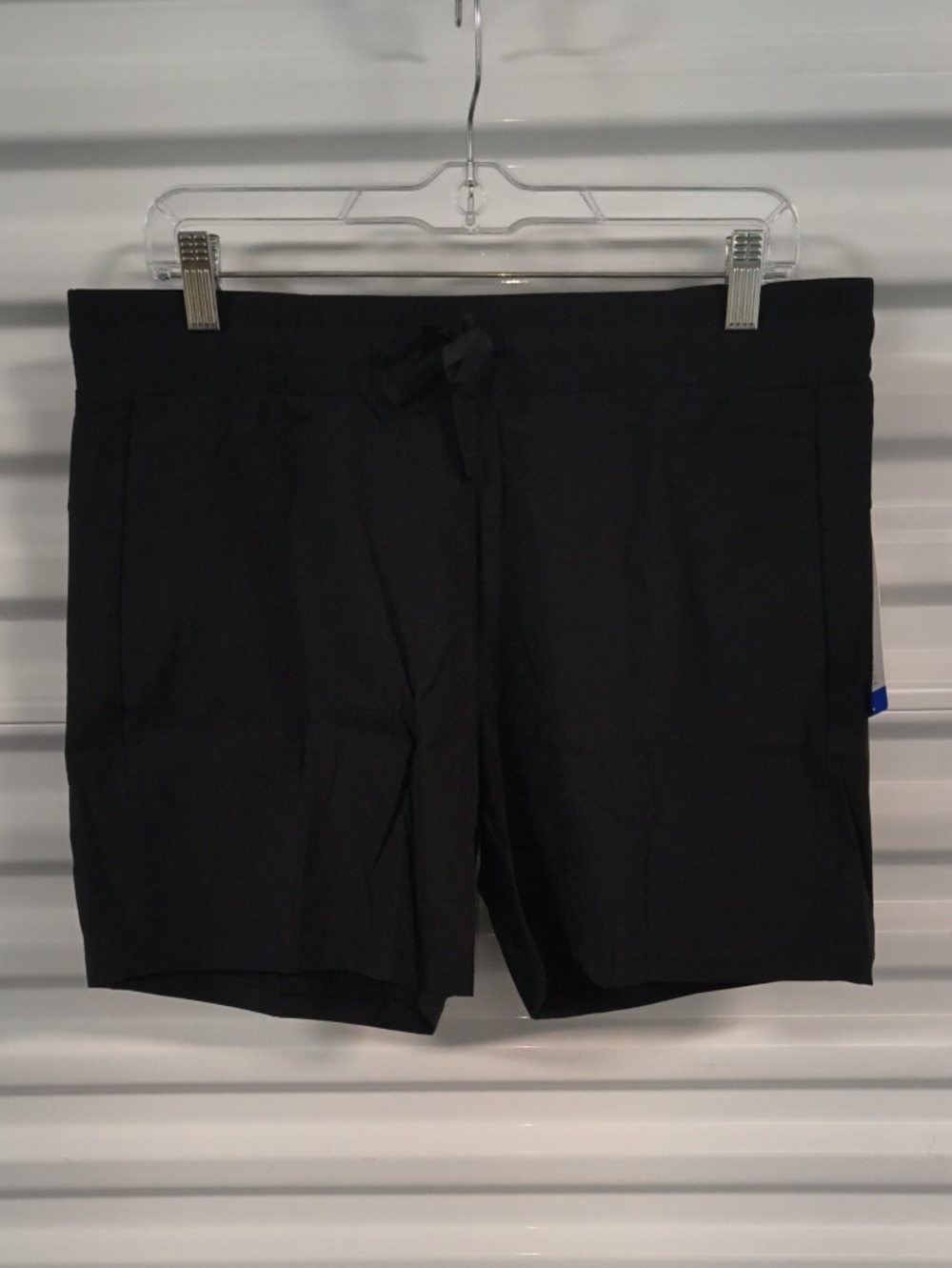 Tuff Athletics Women's Pull On Short Adjustable Drawcord Slant Pockets L New